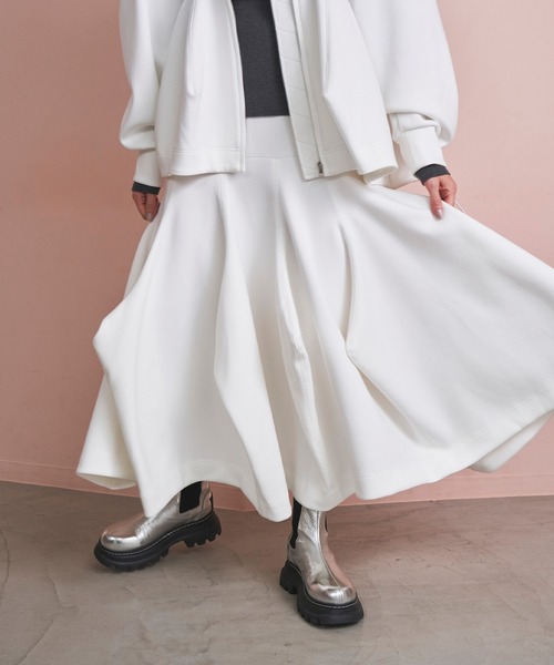 OMMO（オーエムエムオー）の「FLASK PATTERN VOLUME SK（スカート・レディース・ブラック/ホワイト・36/38）」の13枚目の写真