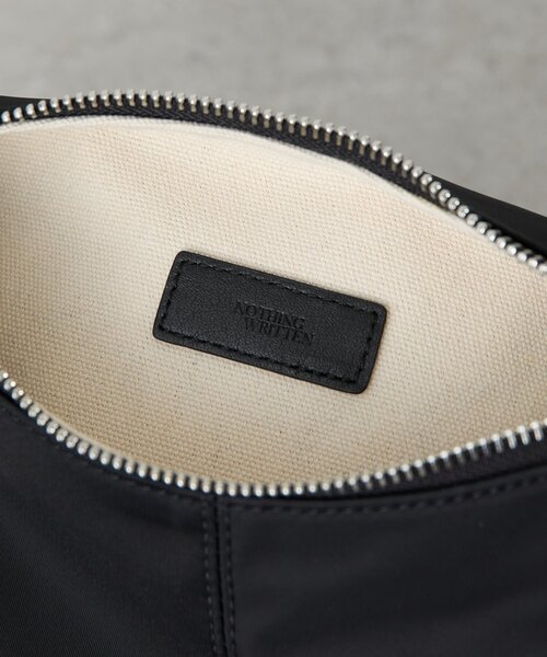 BEARDSLEY（ビアズリー）の「《NOTHING WRITTEN》ナイロンショルダーバッグ（ショルダーバッグ・レディース・ブラック・FREE）」の4枚目の写真