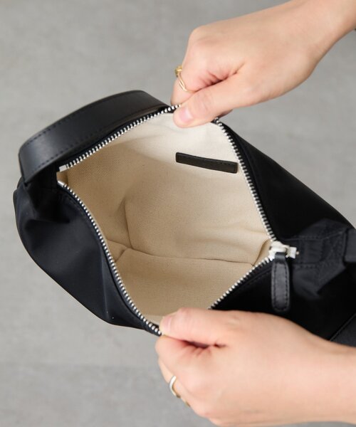 BEARDSLEY（ビアズリー）の「《NOTHING WRITTEN》ナイロンショルダーバッグ（ショルダーバッグ・レディース・ブラック・FREE）」の5枚目の写真