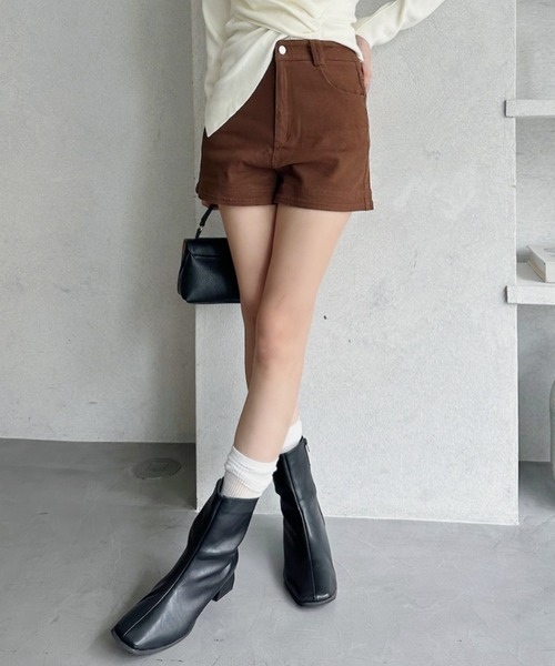 Ada.(エイダ)の「スエードタッチ ハイウエスト ショートパンツ(その他パンツ・レディース・ブラック/ブラウン・M/L)」の10枚目の写真