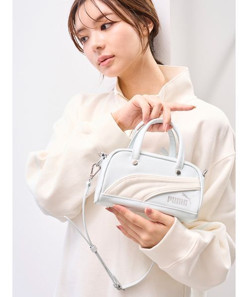 SNIDEL（スナイデル）の「【SNIDEL×PUMA】SQUARE MICRO GRIP BAG（ハンドバッグ・レディース・ライトブルー/ブラウン・F）」の21枚目の写真
