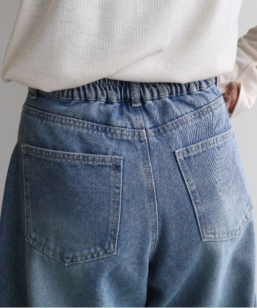 zena(ジェナ)の「デニムバレルレッグパンツ(デニムパンツ・レディース・ケミカルウォッシュ・M/L/S)」の3枚目の写真