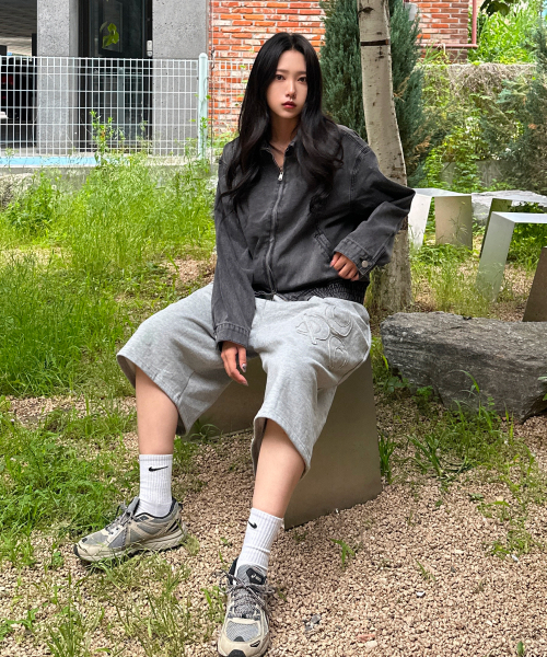 AGOD（エージーオーディー）の「ウォッシュドクロップジップアップデニムジャケット[グレー]（デニムジャケット・レディース・グレー・MEDIUM/LARGE/X-LARGE）」の15枚目の写真