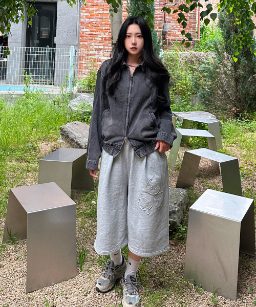 AGOD（エージーオーディー）の「ウォッシュドクロップジップアップデニムジャケット[グレー]（デニムジャケット・レディース・グレー・MEDIUM/LARGE/X-LARGE）」の12枚目の写真