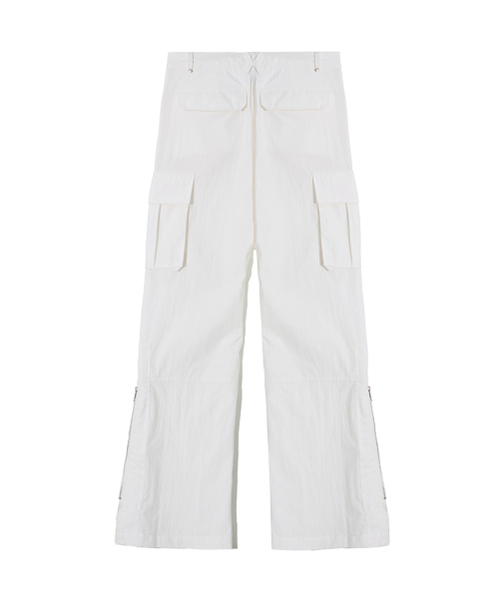 RENSE(レンセ)の「Side Zipper Cargo Bootcut Pants Off White(その他パンツ・レディース・その他・SMALL/MEDIUM)」の5枚目の写真