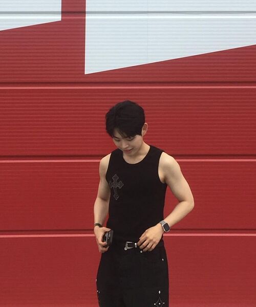 AAKAM（アーカム）の「AKM CROS2 Sleeveless (Black)（Tシャツ/カットソー・レディース・その他・1/2）」の13枚目の写真