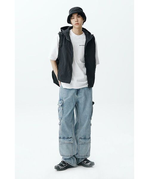 MUSINSA STANDARD（ムシンサスタンダード）の「ワイドマルチポケットカーゴデニムパンツ[アシッドグレー]（デニムパンツ・メンズ・その他・26/27/28/29/30/31/32/33/34）」の12枚目の写真