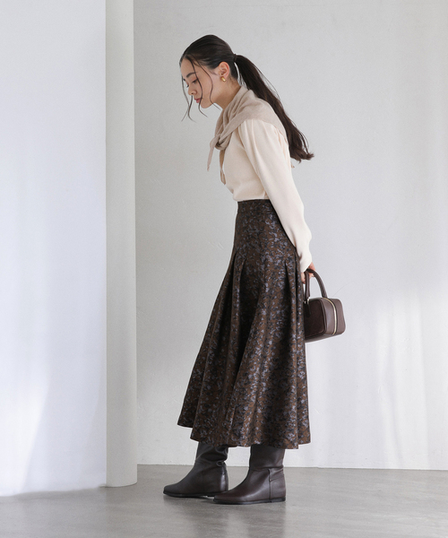 La TOTALITE（ラトータリテ）の「タックフレアスカート（スカート・レディース・ブラック/ブラウン・36/38）」の10枚目の写真