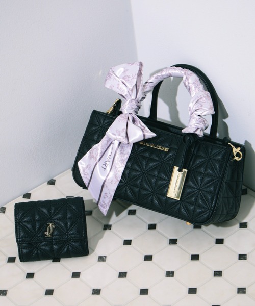 JILL by JILL STUART ブラック三つ折り財布 クロスJ キルト三つ折りウォレット | JILL by JILL STUART（ジル バイ