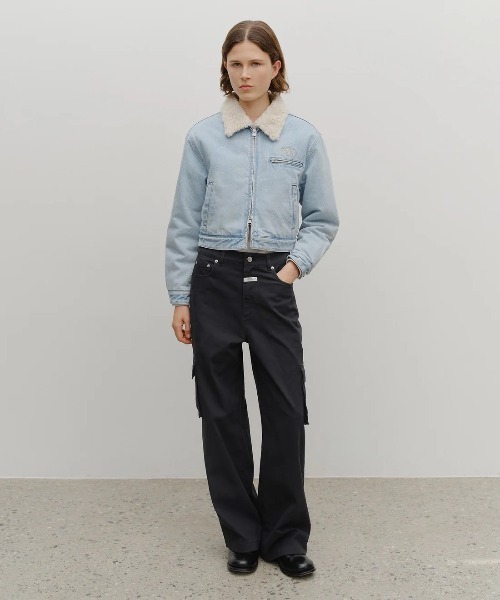 MARITHE + FRANCOIS GIRBAUD(マリテフランソワジルボー)の「W CROP SHEARLING DENIM JACKET(ダウンジャケット/コート・レディース・その他/ライトブルー・SMALL/MEDIUM)」の6枚目の写真