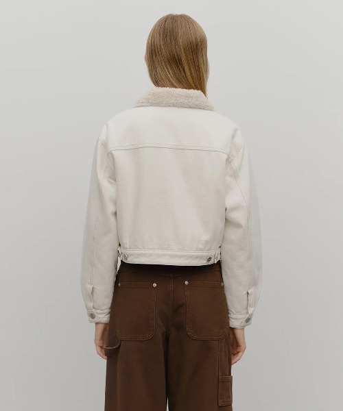 MARITHE + FRANCOIS GIRBAUD(マリテフランソワジルボー)の「W CROP SHEARLING DENIM JACKET(ダウンジャケット/コート・レディース・その他/ライトブルー・SMALL/MEDIUM)」の15枚目の写真