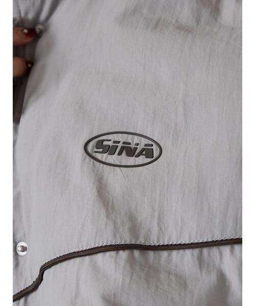 ehka sopo（エヘカソポ）の「配色ラインモンスタージャケット（ブルゾン・レディース・ブラック/グレー/ブルー・F）」の6枚目の写真