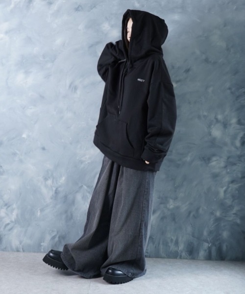 NOIZY（ノイジー）の「Threads Utility Hoodie / ワンポイント 刺繍 プルオーバー スウェットパーカー フーディー（パーカー・メンズ・グレー/Black・MEDIUM/LARGE）」の11枚目の写真