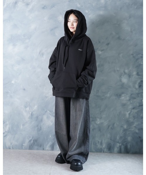 NOIZY（ノイジー）の「Threads Utility Hoodie / ワンポイント 刺繍 プルオーバー スウェットパーカー フーディー（パーカー・メンズ・グレー/Black・MEDIUM/LARGE）」の10枚目の写真