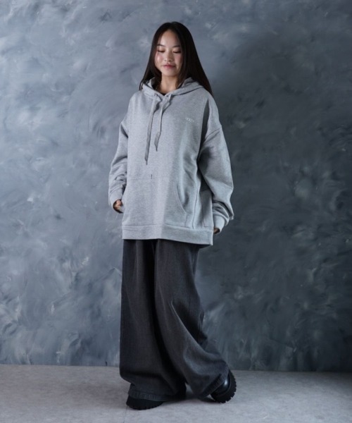 NOIZY（ノイジー）の「Threads Utility Hoodie / ワンポイント 刺繍 プルオーバー スウェットパーカー フーディー（パーカー・メンズ・グレー/Black・MEDIUM/LARGE）」の12枚目の写真