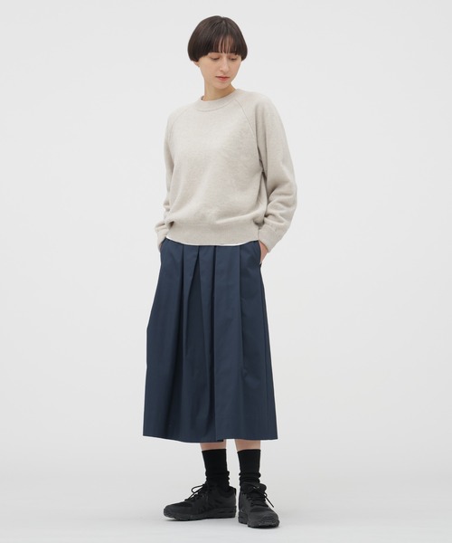 MARGARET HOWELL（マーガレットハウエル）の「SOFT BRUSHED COTTON TWILL SKIRT（スカート・レディース・ホワイト/ブルー系その他5・2/1）」の5枚目の写真