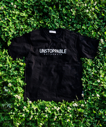UNSTOPPABLE（アンストッパブル）の「Authentic Main Logo Black White - Short Sleeve T-Shirt（Tシャツ/カットソー）」