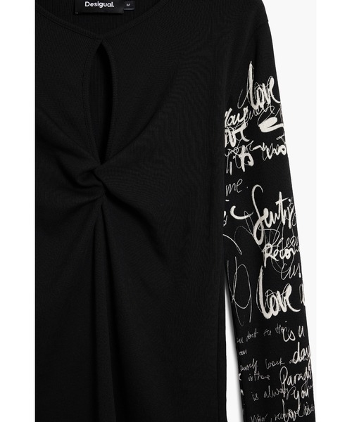 Desigual(デシグアル)の「袖レタリングプリント 胸元ギャザーブラック長袖Tシャツ(Tシャツ/カットソー・レディース・ブラック・S/M/L/XL/XS)」の3枚目の写真