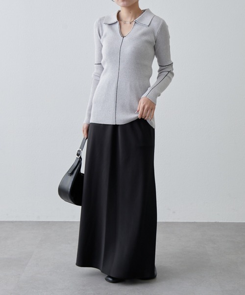 Lui's（ルイス）の「配色ステッチスキッパーリブニットトップス（ニット/セーター・レディース・ブラック/サックスブルー/グレー・FREE）」の8枚目の写真