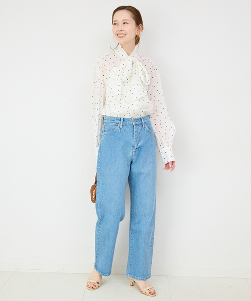 SLOBE IENA（スローブイエナ）の「《WEB限定/追加》ボウタイブラウス（シャツ/ブラウス・レディース・ホワイト系その他/ネイビー・FREE）」の4枚目の写真