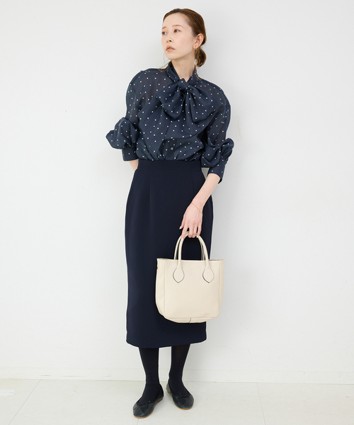 SLOBE IENA（スローブイエナ）の「《WEB限定/追加》ボウタイブラウス（シャツ/ブラウス・レディース・ホワイト系その他/ネイビー・FREE）」の18枚目の写真