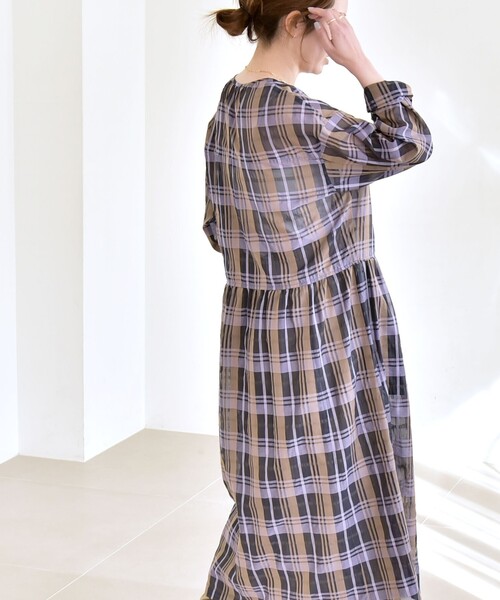 quaranciel(カランシエル)の「quaranciel:〈手洗い可能〉シアー チェック クルーネック ギャザー ワンピース(ワンピース・レディース・パープル/グリーン・ONE SIZE)」の18枚目の写真