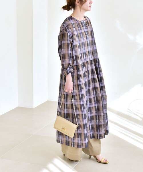 quaranciel(カランシエル)の「quaranciel:〈手洗い可能〉シアー チェック クルーネック ギャザー ワンピース(ワンピース・レディース・パープル/グリーン・ONE SIZE)」の19枚目の写真