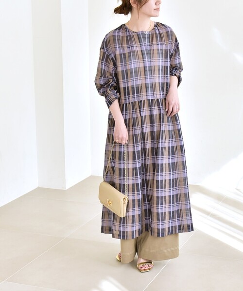 quaranciel(カランシエル)の「quaranciel:〈手洗い可能〉シアー チェック クルーネック ギャザー ワンピース(ワンピース・レディース・パープル/グリーン・ONE SIZE)」の22枚目の写真