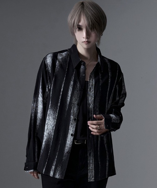 CavariA（キャバリア）の「『CavariA/キャバリア』プリントレギュラーシャツ（シャツ/ブラウス・メンズ・ブラック系3/ブラック系1/ホワイト系2/ホワイト系3/ブラック系2/ホワイト系1・L/XL/M）」の5枚目の写真