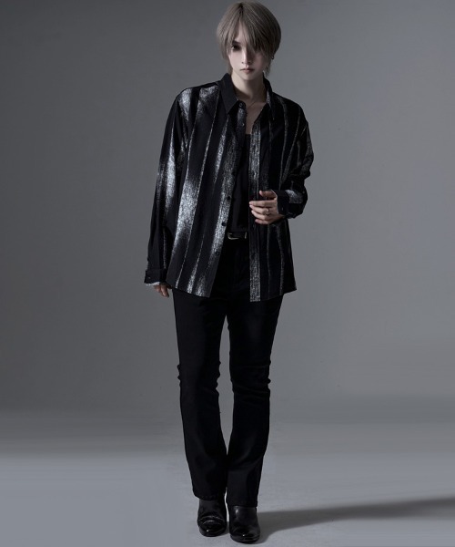 CavariA（キャバリア）の「『CavariA/キャバリア』プリントレギュラーシャツ（シャツ/ブラウス・メンズ・ブラック系3/ブラック系1/ホワイト系2/ホワイト系3/ブラック系2/ホワイト系1・L/XL/M）」の7枚目の写真