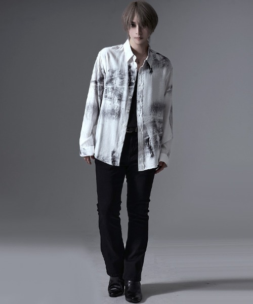 CavariA（キャバリア）の「『CavariA/キャバリア』プリントレギュラーシャツ（シャツ/ブラウス・メンズ・ブラック系3/ブラック系1/ホワイト系2/ホワイト系3/ブラック系2/ホワイト系1・L/XL/M）」の9枚目の写真