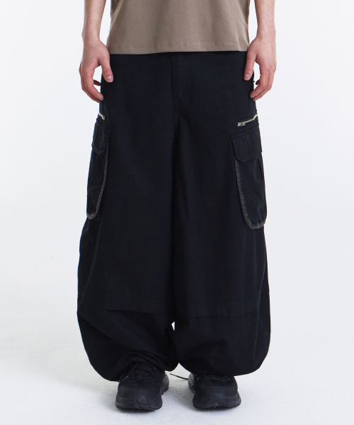 KICHUL（キチョル）の「Vintage Zip Cargo Balloon Pants (Washed Black)（その他パンツ・レディース・その他・SMALL/MEDIUM/LARGE）」の3枚目の写真