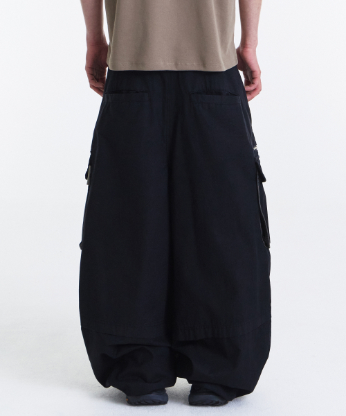 KICHUL（キチョル）の「Vintage Zip Cargo Balloon Pants (Washed Black)（その他パンツ・レディース・その他・SMALL/MEDIUM/LARGE）」の4枚目の写真