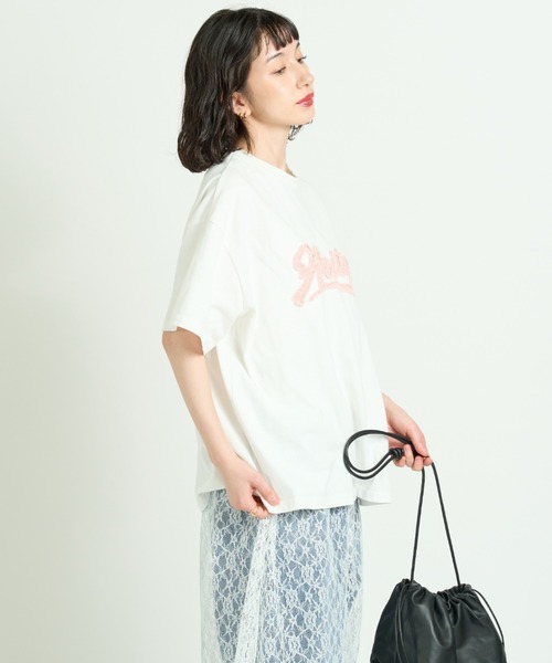 A.D.C.L.(エーディーシーエル)の「アップリケ刺繍ロゴ オーバーサイズ半袖Tシャツ(Tシャツ/カットソー・レディース・ピンク/サックスブルー・M/L)」の18枚目の写真