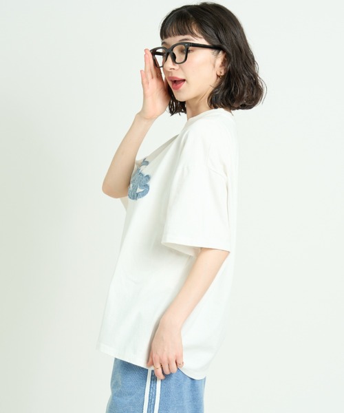 A.D.C.L.(エーディーシーエル)の「アップリケ刺繍ロゴ オーバーサイズ半袖Tシャツ(Tシャツ/カットソー・レディース・ピンク/サックスブルー・M/L)」の5枚目の写真