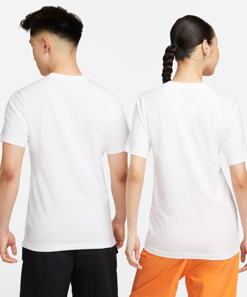 NIKE(ナイキ)の「ナイキ NIKE ナイキ NSW クラブ Tシャツ(Tシャツ/カットソー・メンズ・ブラック/ホワイト・S/M/L/LL/3L)」の5枚目の写真