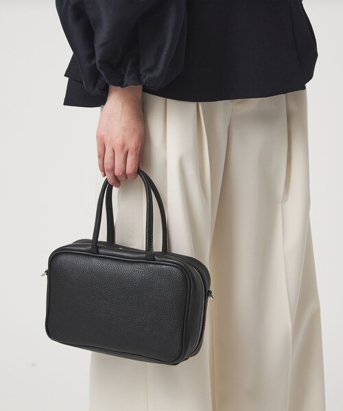 green label relaxing（グリーンレーベルリラクシング）の「＜PRATO MADE IN ITALY＞スクエアボストンバッグ（ボストンバッグ・レディース・ブラック/ブラウン系/シルバー・FREE）」の2枚目の写真