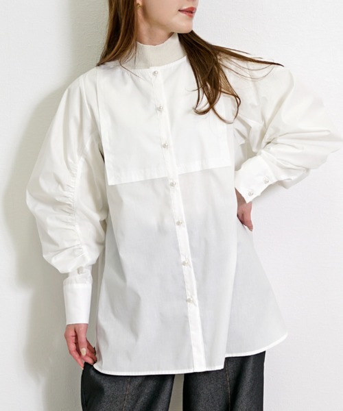 CHhdmn(シーエイチヒデモン)の「パールボタン バンドカラー ギャザースリーブ セミロングシャツブラウス 体型カバー チュニック丈(シャツ/ブラウス・レディース・ホワイト/ブラック・L/M)」の7枚目の写真