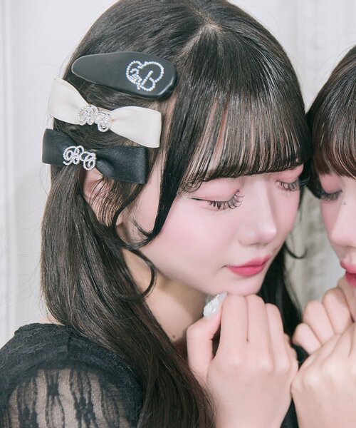 OLIVE des OLIVE(オリーブデオリーブ)の「【Belle Charme】Glitter Logo Hair Clip(バレッタ/ヘアクリップ・レディース・ピンク/ブラウン/ブラック・FREE)」の1枚目の写真