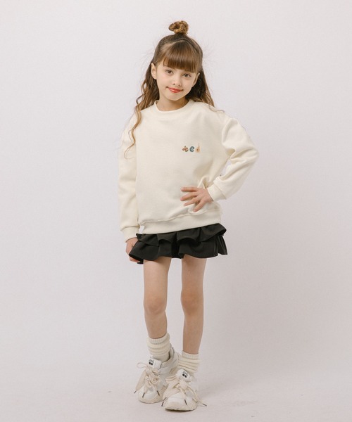 URBAN CHERRY(アーバンチェリー)の「オーバーサイズペイントライクプリントデザイントレーナー(スウェット・キッズ・アイボリー・150cm/140cm/130cm/120cm/110cm)」の13枚目の写真