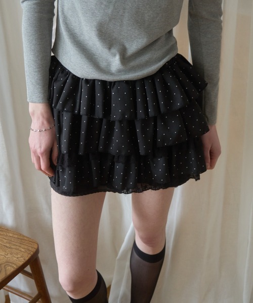 Birthday room(バースデイルーム)の「ドットフリルティアードミニスカート/Polka dot frill tiered mini skirt(スカート・レディース・ブラック/ホワイト・FREE)」の8枚目の写真