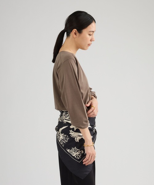 Chaos（カオス）の「Chaos(カオス)/ クロスコットンカットソー（Tシャツ/カットソー・レディース・カーキ/ホワイト/チャコールグレー・FREE）」の17枚目の写真