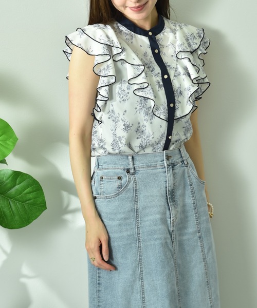 INTERPLANET(インタープラネット)の「デシンブーケプリントラッフル袖ブラウス(シャツ/ブラウス・レディース・ブラック/オフホワイト・FREE)」の11枚目の写真