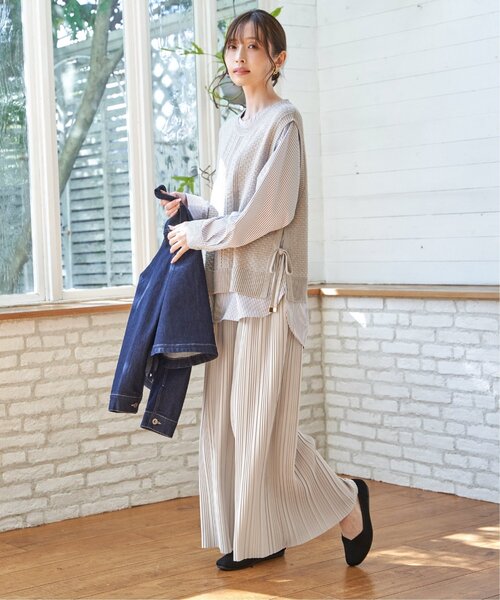 ikka(イッカ)の「【雑誌InRed4月号掲載】カットプリーツワイドパンツ【親子コーデ】(その他パンツ・レディース・チャコール/ネイビー/カーキ/グレイッシュベージュ・S/M/L)」の6枚目の写真