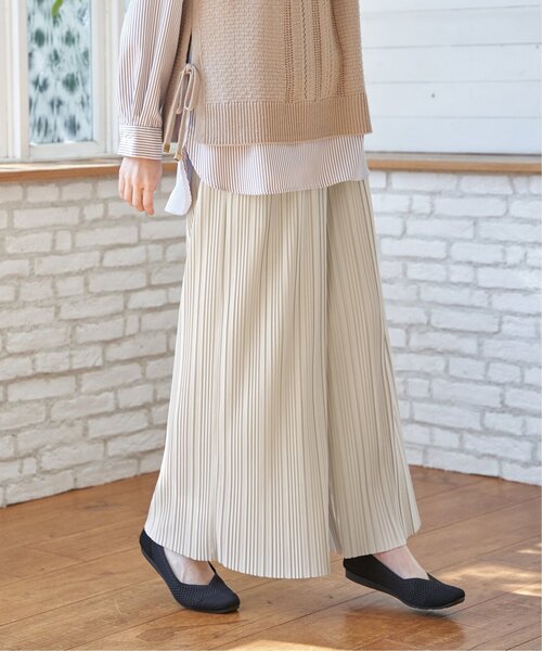 ikka(イッカ)の「【雑誌InRed4月号掲載】カットプリーツワイドパンツ【親子コーデ】(その他パンツ・レディース・チャコール/ネイビー/カーキ/グレイッシュベージュ・S/M/L)」の7枚目の写真