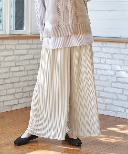 ikka(イッカ)の「【雑誌InRed4月号掲載】カットプリーツワイドパンツ【親子コーデ】(その他パンツ・レディース・チャコール/ネイビー/カーキ/グレイッシュベージュ・S/M/L)」の8枚目の写真