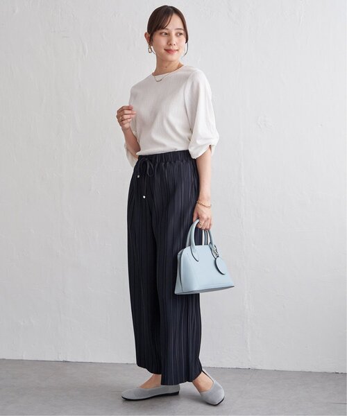 ikka（イッカ）の「【雑誌InRed4月号掲載】カットプリーツワイドパンツ【親子コーデ】（その他パンツ・レディース・チャコール/ネイビー/カーキ/グレイッシュベージュ・S/M/L）」の17枚目の写真