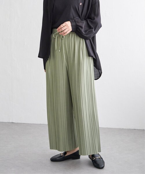 ikka（イッカ）の「【雑誌InRed4月号掲載】カットプリーツワイドパンツ【親子コーデ】（その他パンツ・レディース・チャコール/ネイビー/カーキ/グレイッシュベージュ・S/M/L）」の18枚目の写真