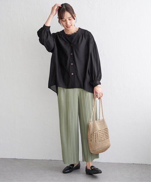 ikka（イッカ）の「【雑誌InRed4月号掲載】カットプリーツワイドパンツ【親子コーデ】（その他パンツ・レディース・チャコール/ネイビー/カーキ/グレイッシュベージュ・S/M/L）」の20枚目の写真