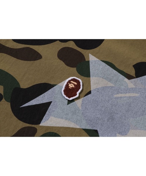 A BATHING APE(アベイシングエイプ)の「STA OVER PRINT 1ST CAMO POPLIN LS SHIRT(シャツ/ブラウス・メンズ・イエロー/グリーン・X-LARGE/MEDIUM/XX-LARGE/LARGE)」の5枚目の写真